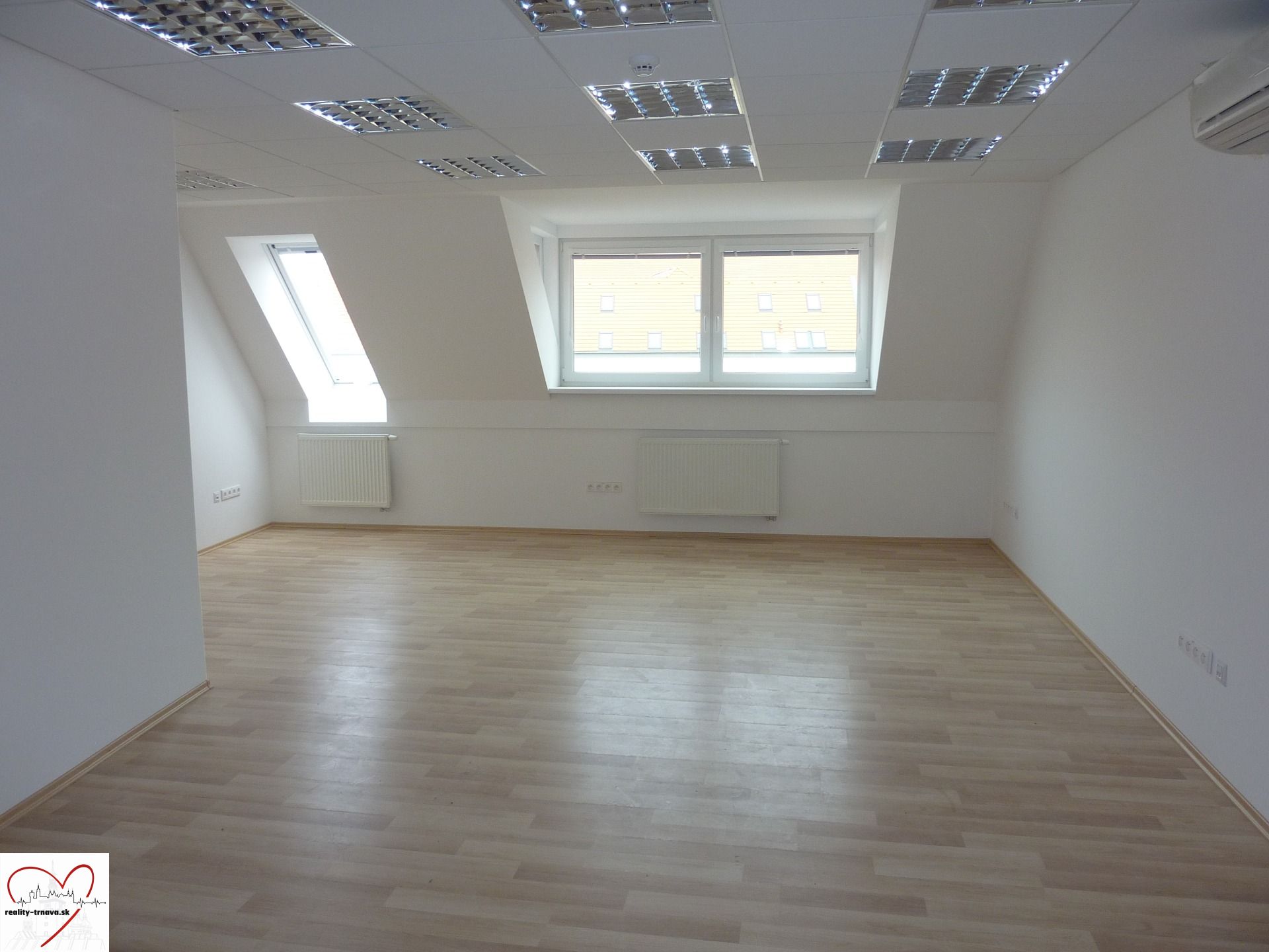 kanc. č. 25 - 40,6 m2.JPG
