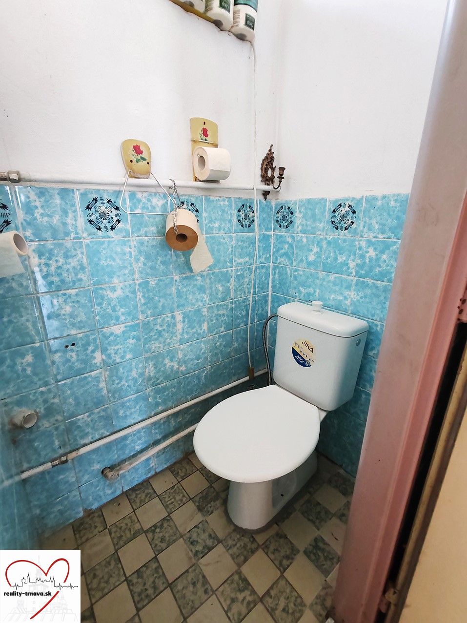 1.NP-WC12.jpg